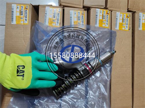卡特C9柴油機噴油器2544399：發動機的“噴油心臟”